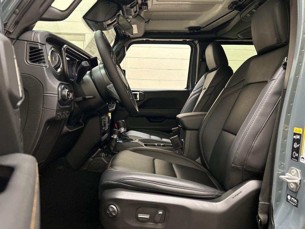 new 2026 Jeep Gladiator car, priced at $48,450