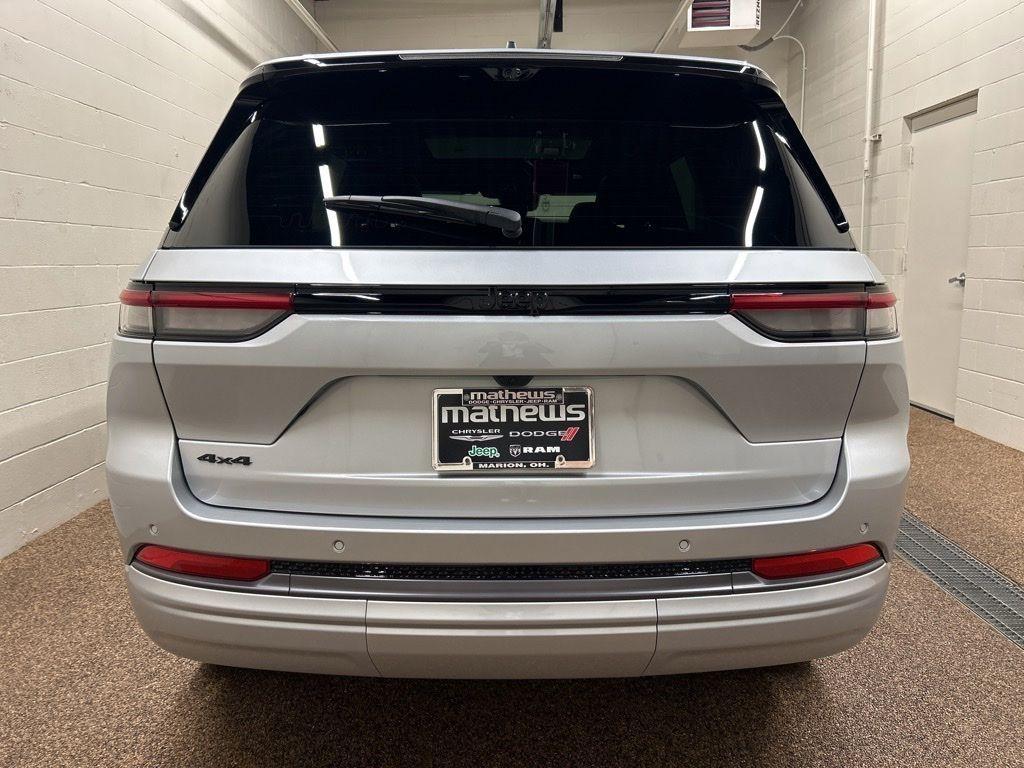 new 2026 Jeep Grand Cherokee car, priced at $49,687