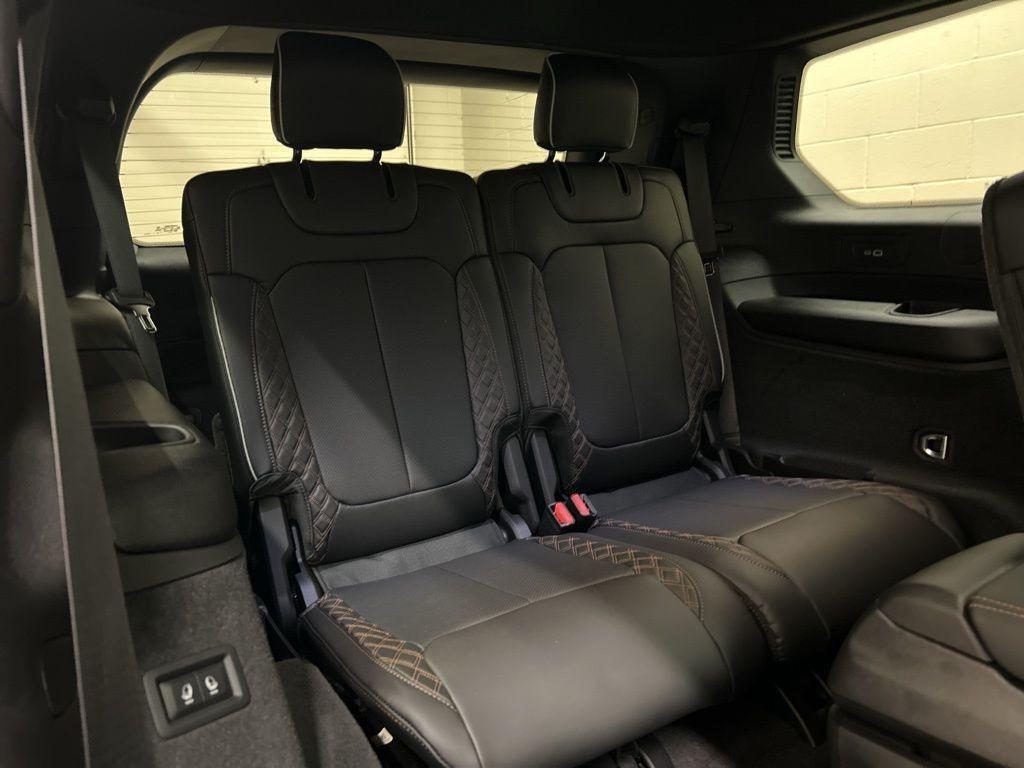 new 2026 Jeep Grand Cherokee L car, priced at $67,168