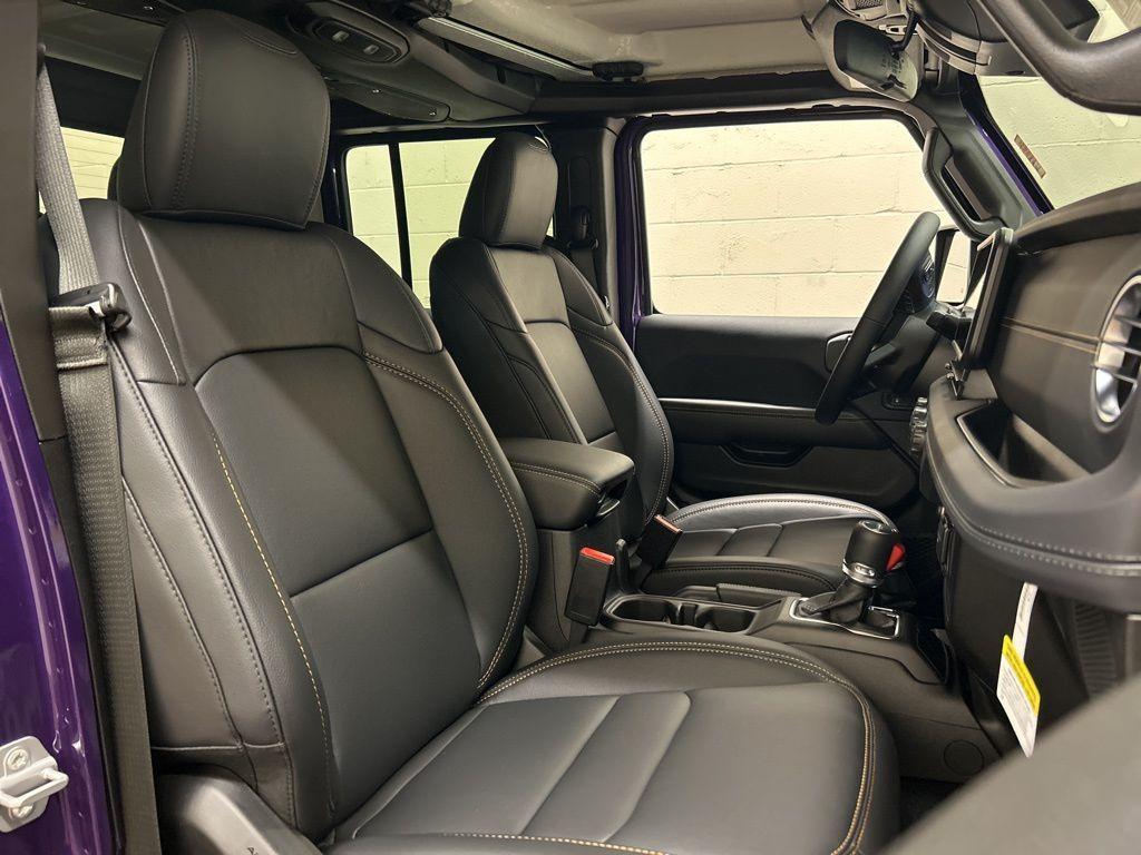 new 2026 Jeep Gladiator car, priced at $48,720