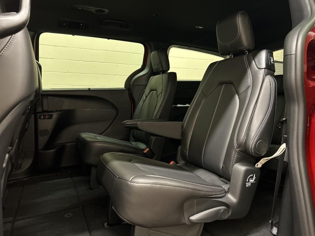 new 2026 Chrysler Pacifica car, priced at $44,560