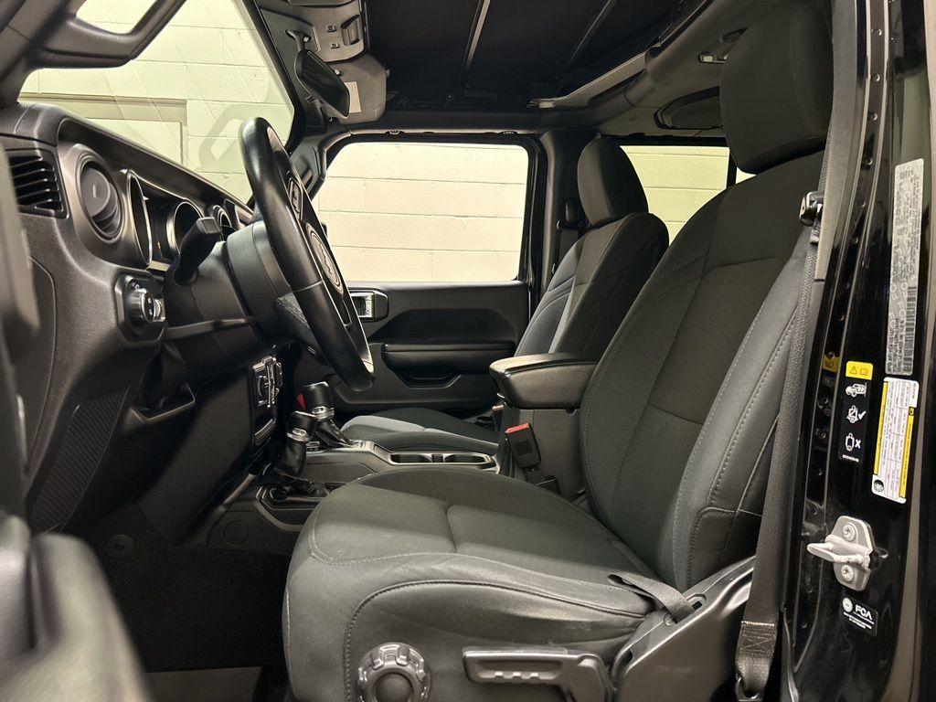 used 2021 Jeep Gladiator car, priced at $27,000