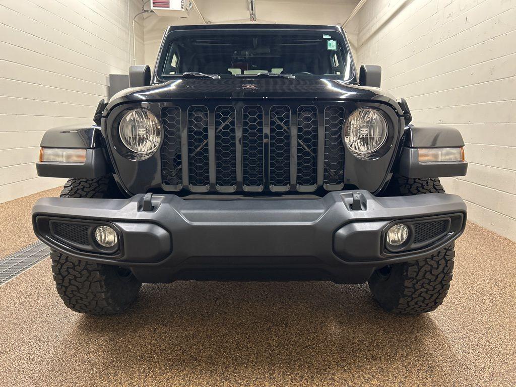 used 2021 Jeep Gladiator car, priced at $27,000