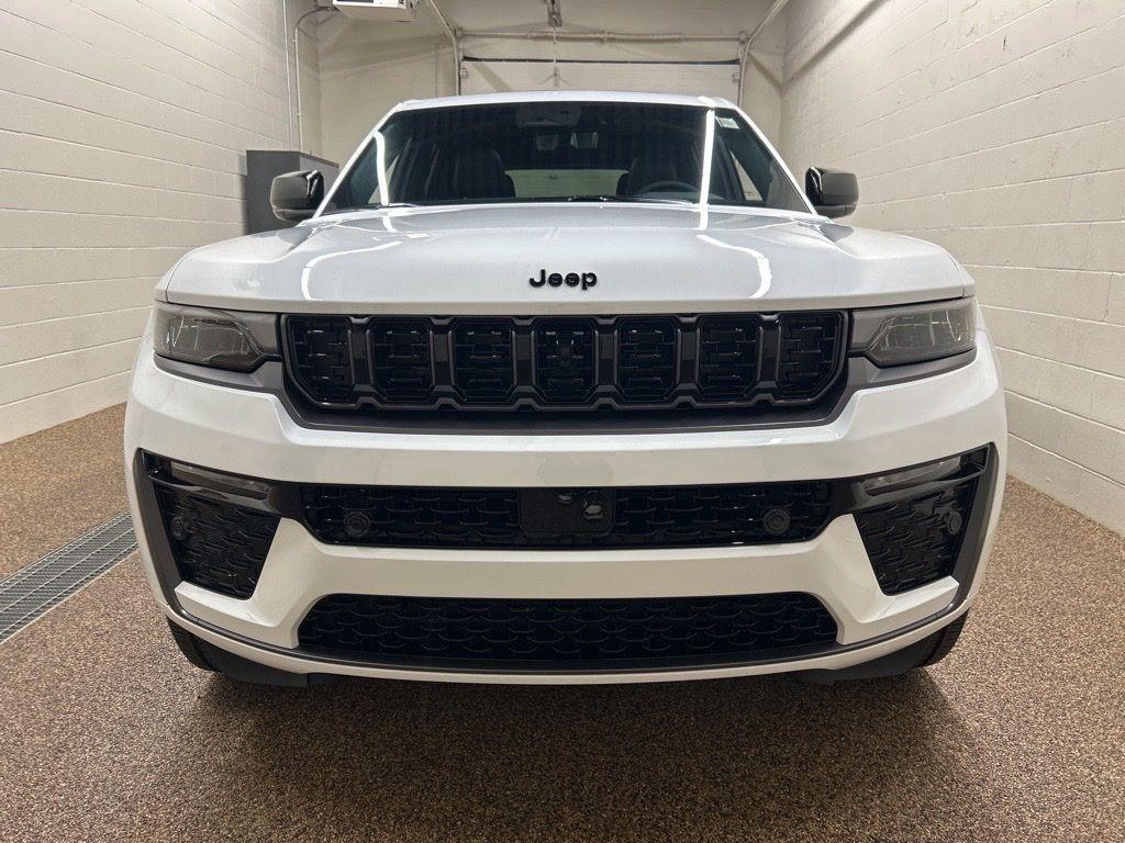 new 2026 Jeep Grand Cherokee car, priced at $50,651