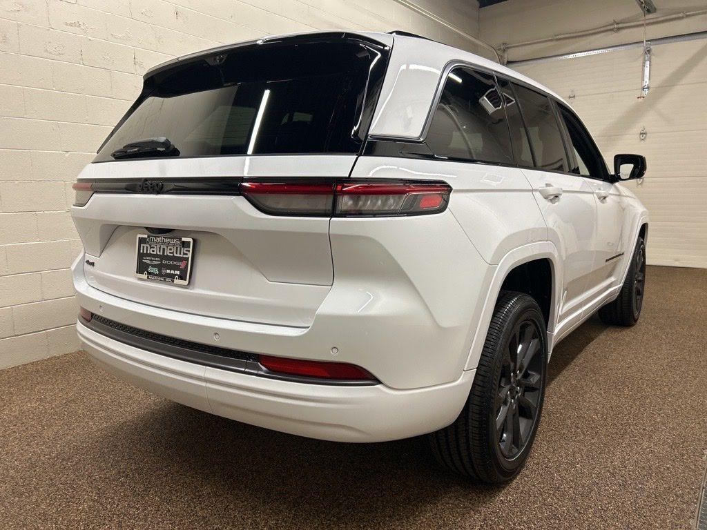 new 2026 Jeep Grand Cherokee car, priced at $50,651