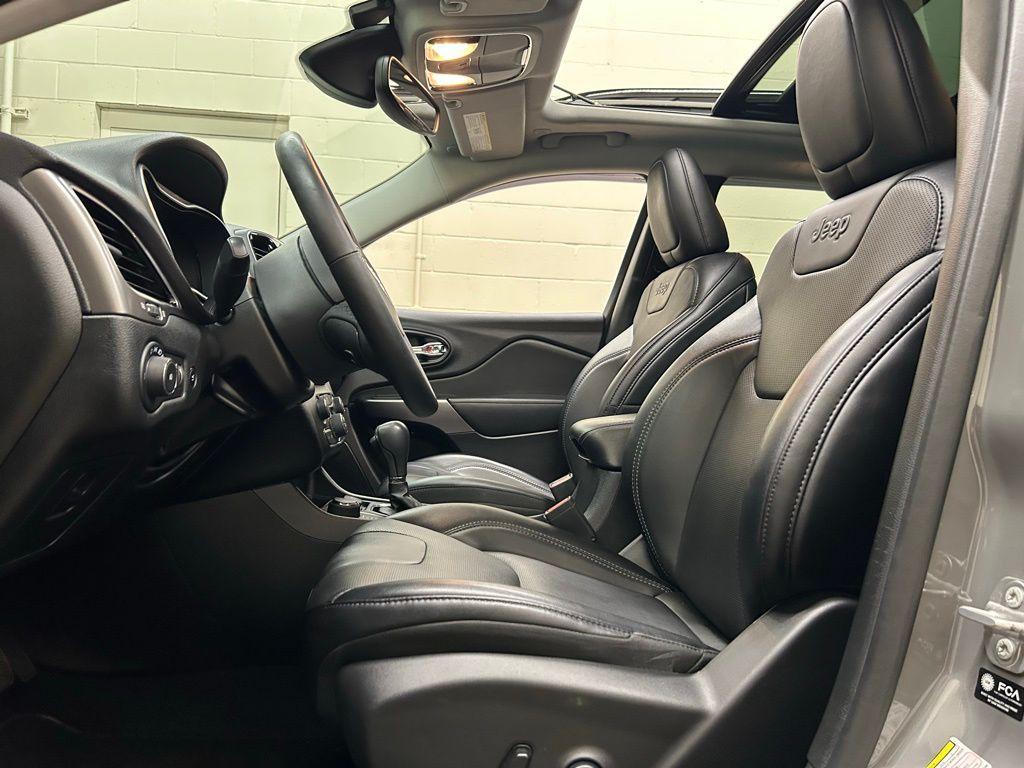 used 2022 Jeep Cherokee car, priced at $25,800