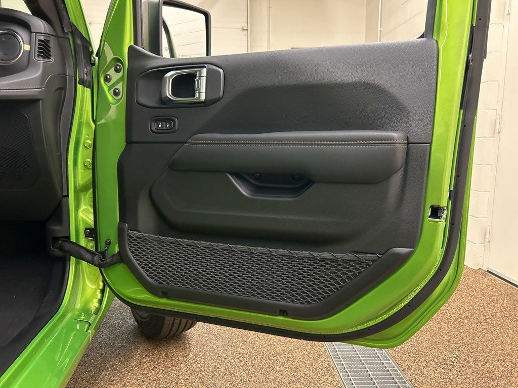 new 2026 Jeep Gladiator car, priced at $48,450