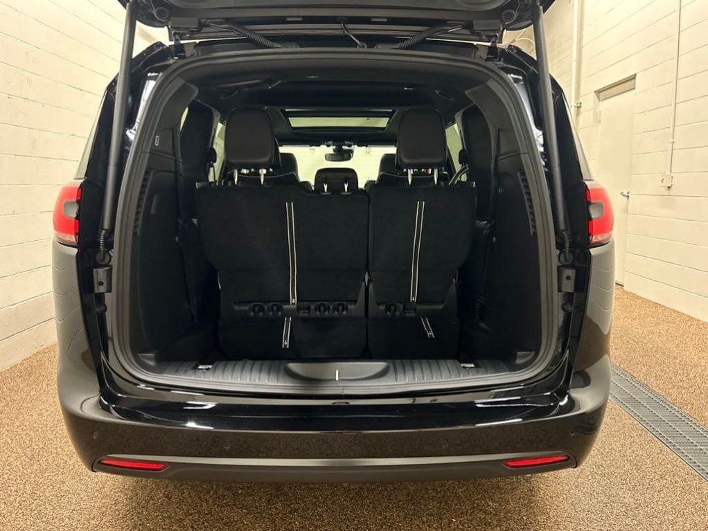 new 2027 Chrysler Pacifica car, priced at $52,180