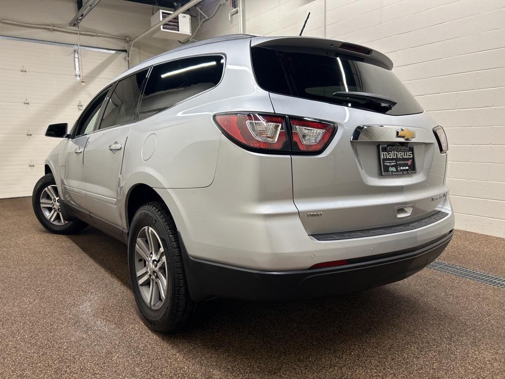 used 2015 Chevrolet Traverse car, priced at $10,000