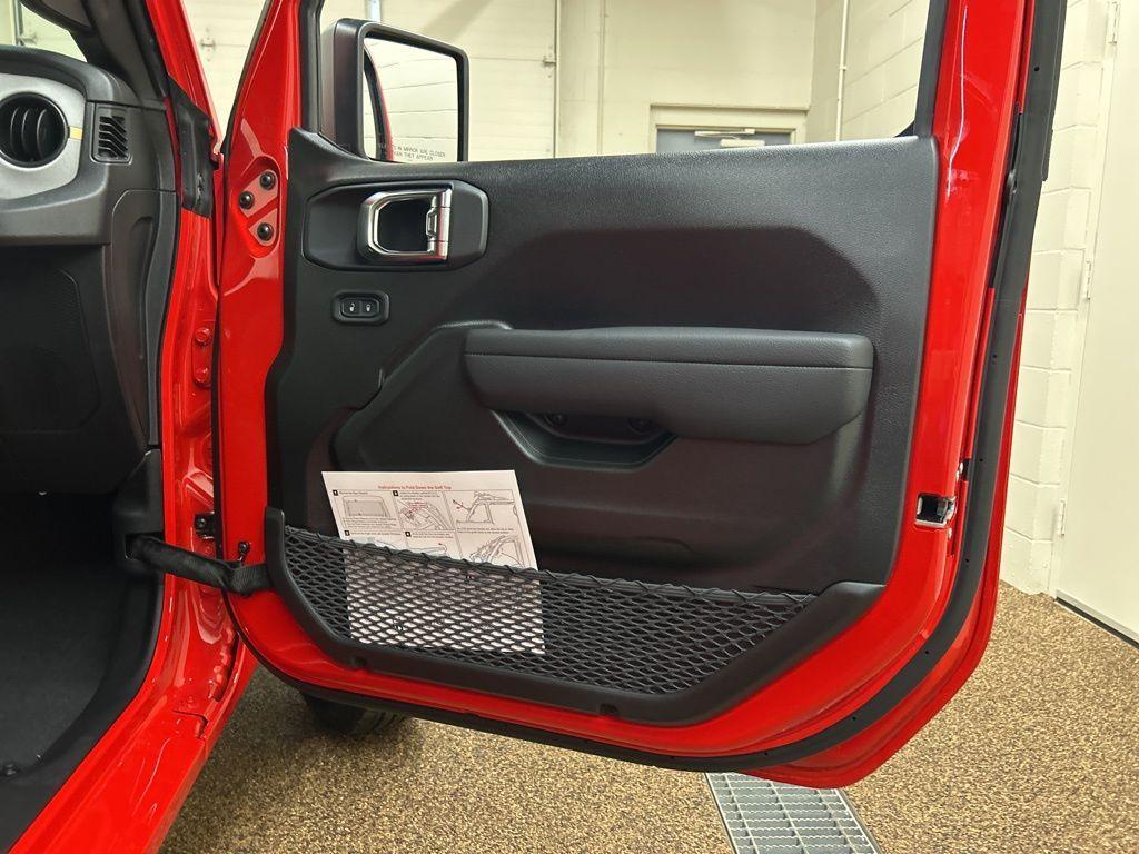 new 2026 Jeep Wrangler car, priced at $39,332
