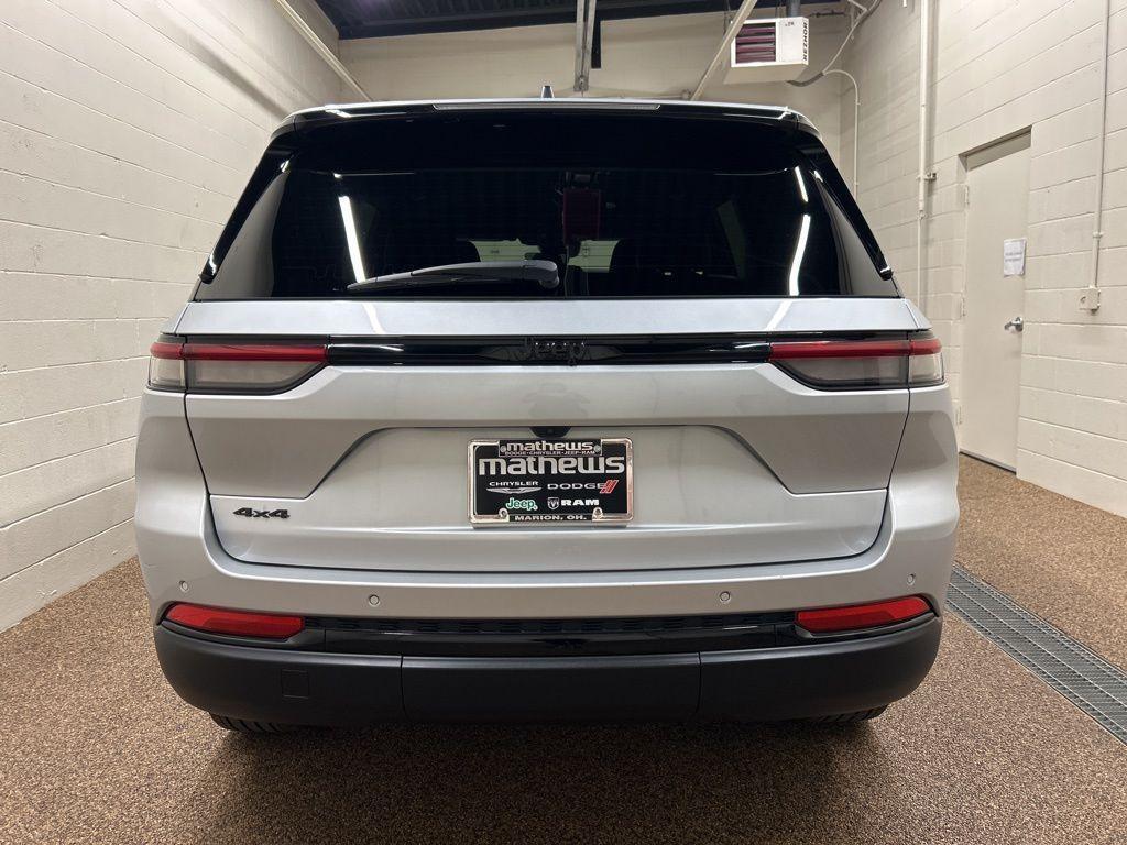 used 2025 Jeep Grand Cherokee car, priced at $34,500