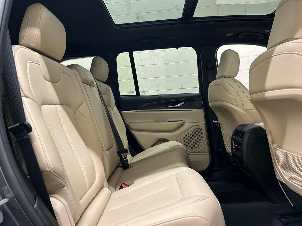 used 2025 Jeep Grand Cherokee car, priced at $33,602