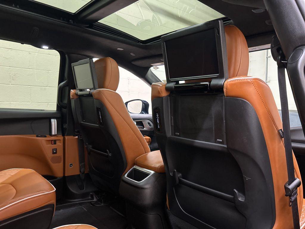 used 2024 Chrysler Pacifica car, priced at $44,000