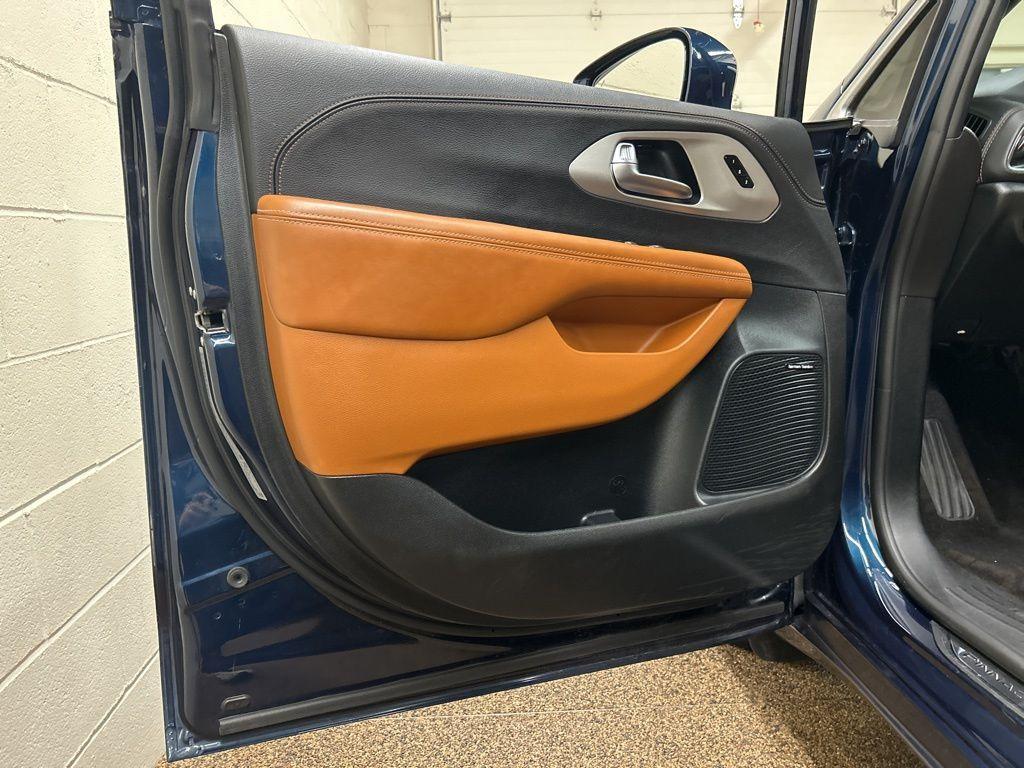 used 2024 Chrysler Pacifica car, priced at $44,000