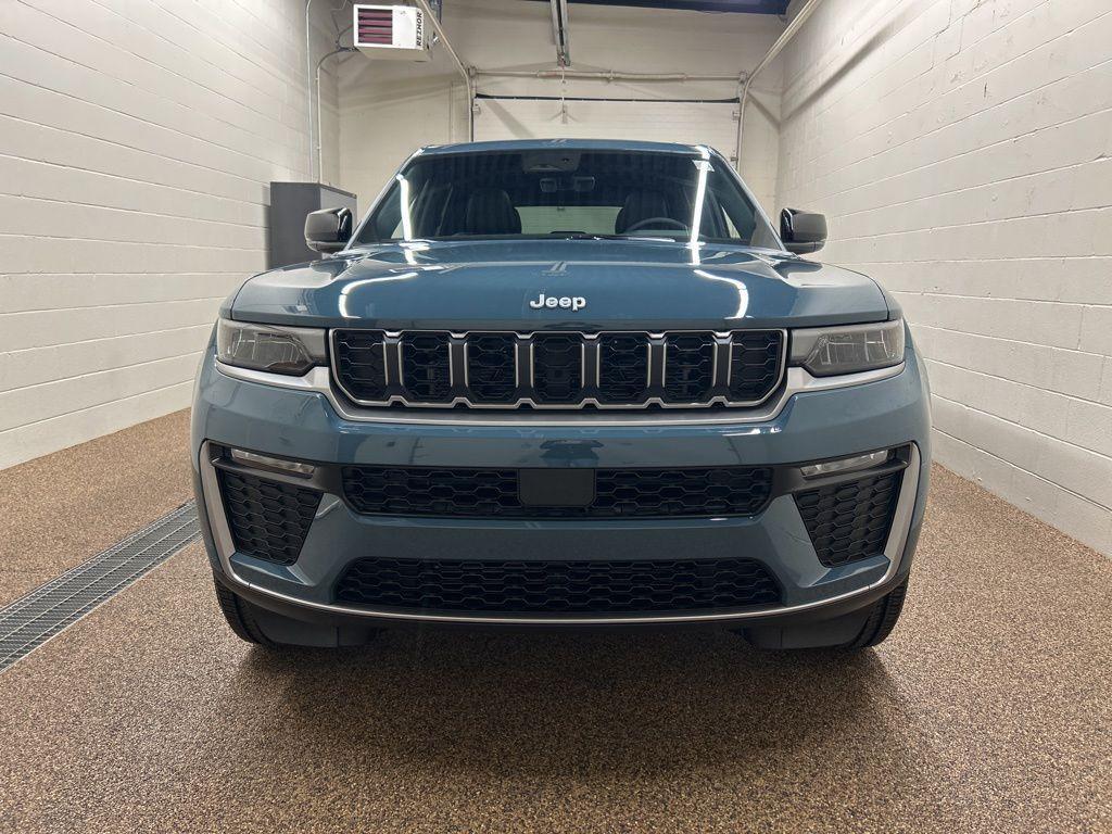new 2026 Jeep Grand Cherokee car, priced at $47,051