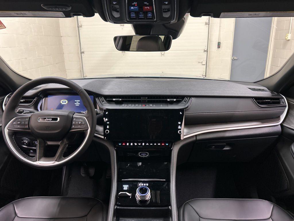 new 2026 Jeep Grand Cherokee car, priced at $47,051