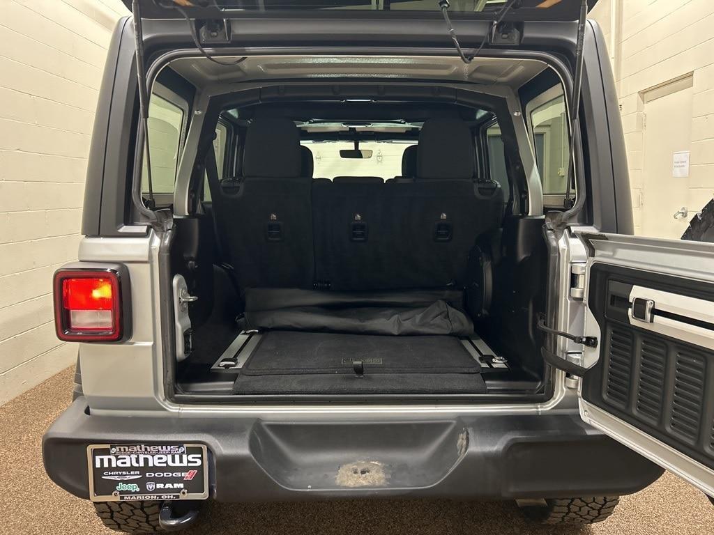 used 2022 Jeep Wrangler Unlimited car, priced at $28,000