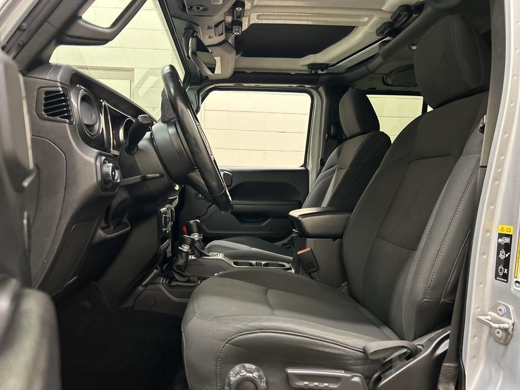 used 2022 Jeep Wrangler Unlimited car, priced at $28,000