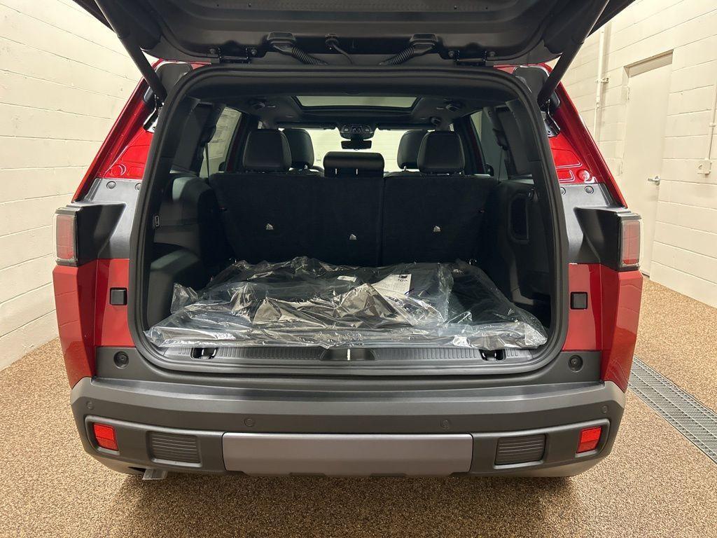 new 2026 Jeep Cherokee car, priced at $44,661