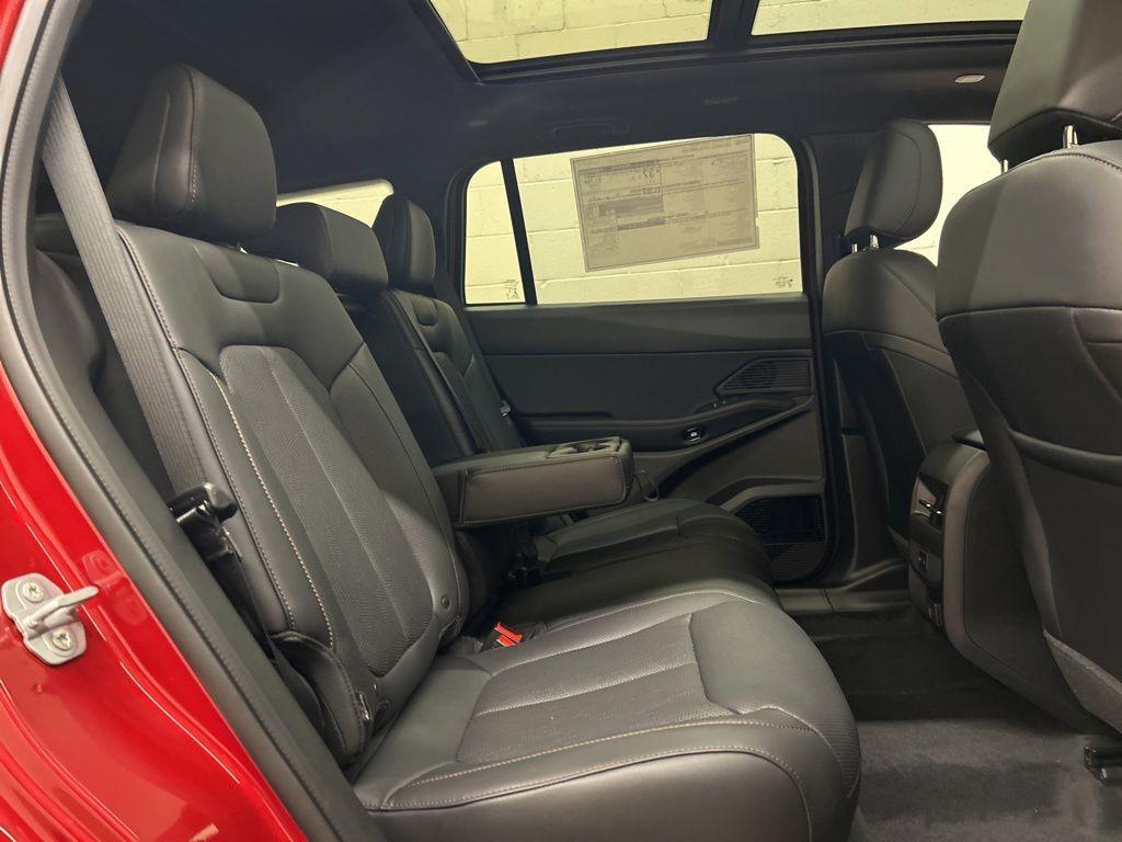 new 2026 Jeep Cherokee car, priced at $44,661