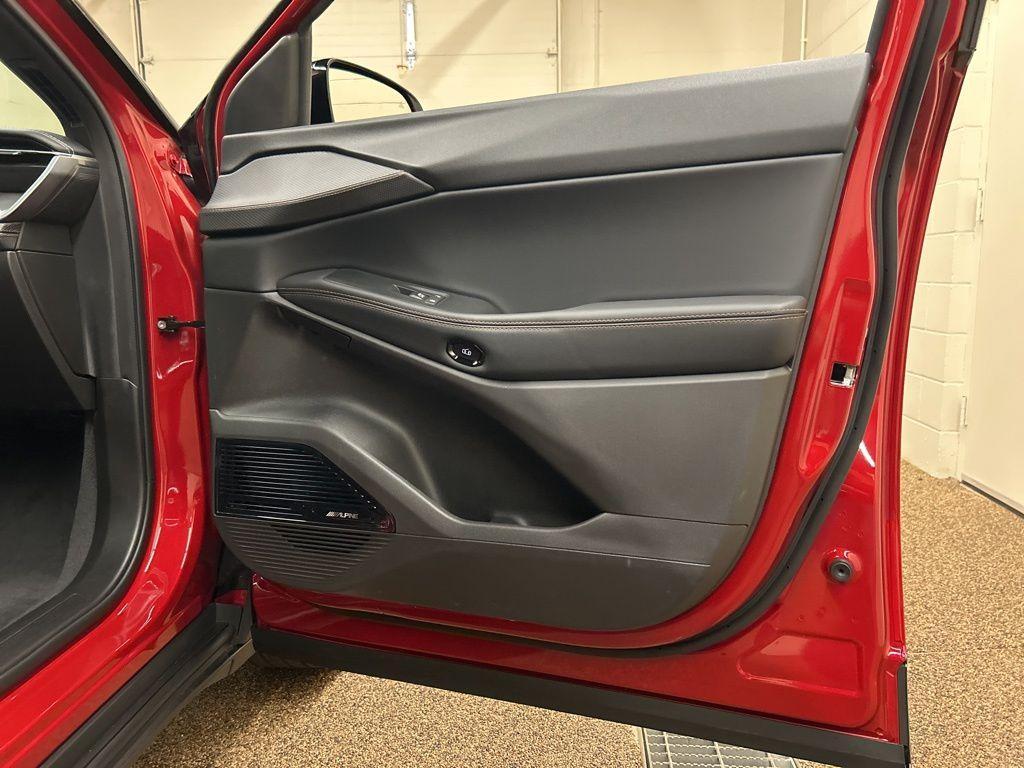 new 2026 Jeep Cherokee car, priced at $44,661