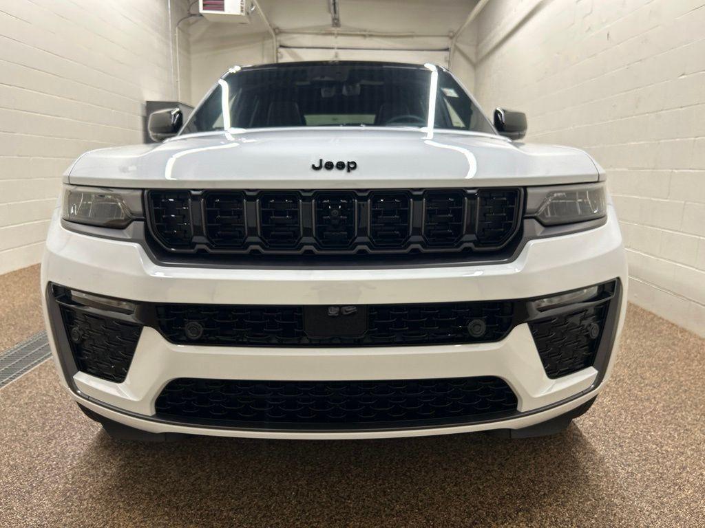new 2026 Jeep Grand Cherokee car, priced at $59,013