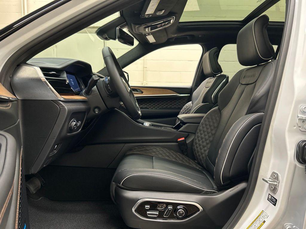new 2026 Jeep Grand Cherokee car, priced at $59,013