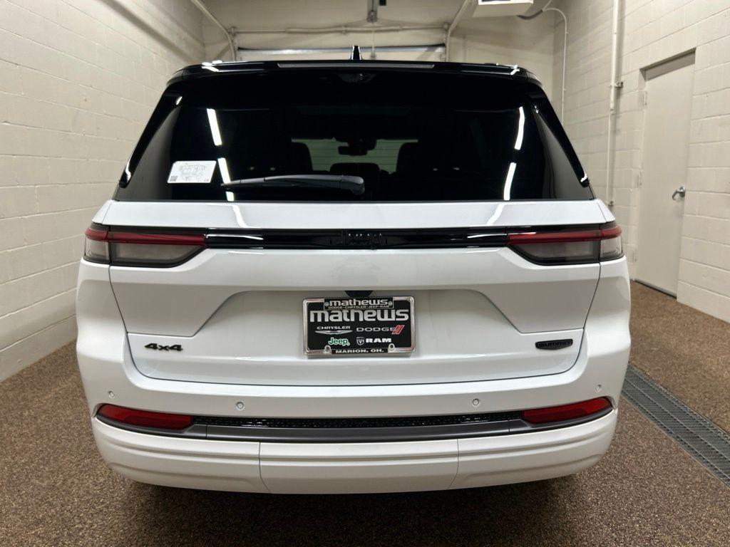 new 2026 Jeep Grand Cherokee car, priced at $59,013
