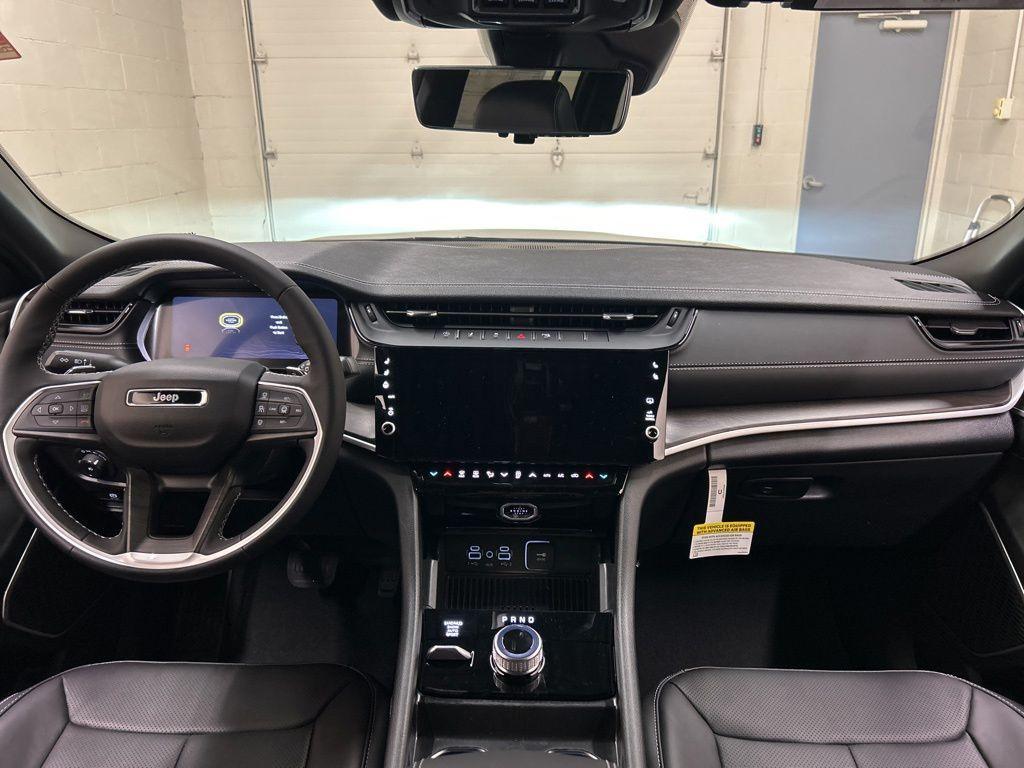 new 2026 Jeep Grand Cherokee car, priced at $51,187