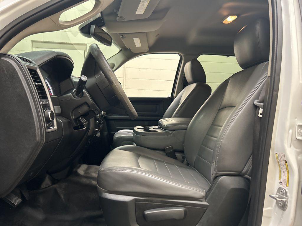 used 2019 Ram 1500 Classic car, priced at $20,000