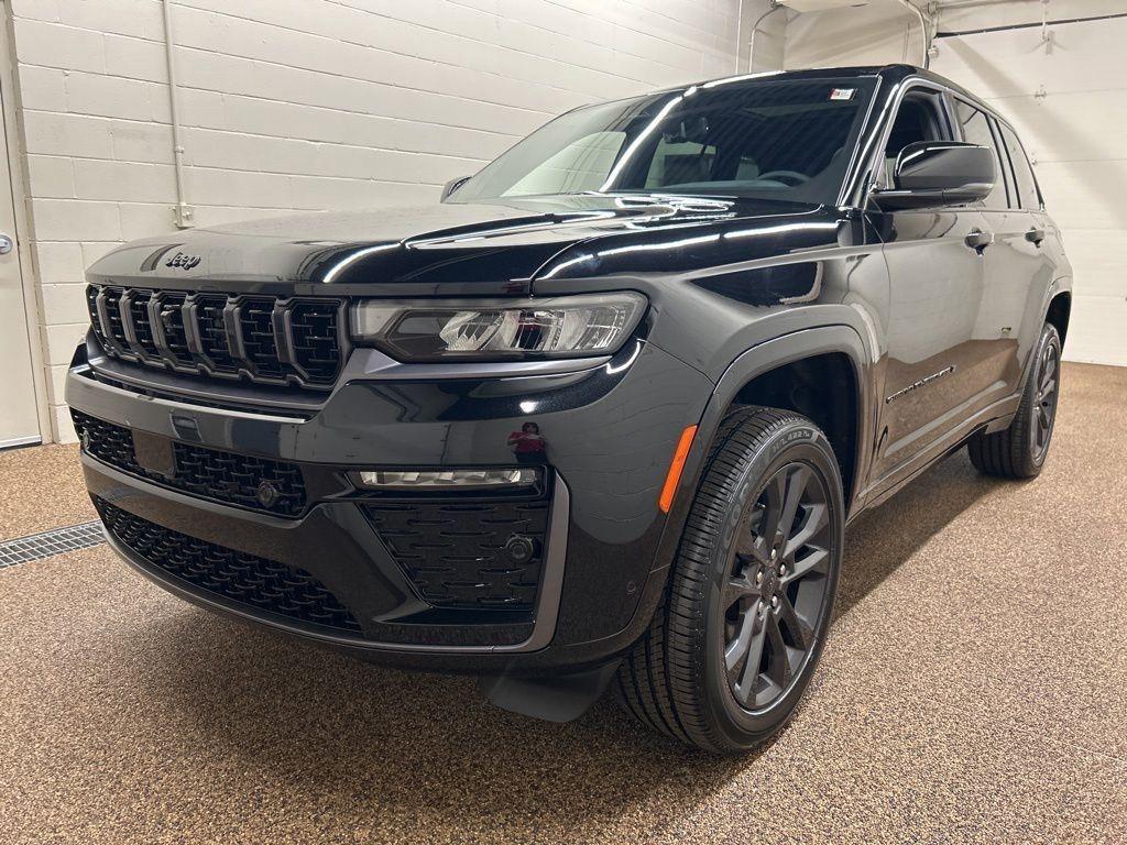 new 2026 Jeep Grand Cherokee car, priced at $51,187