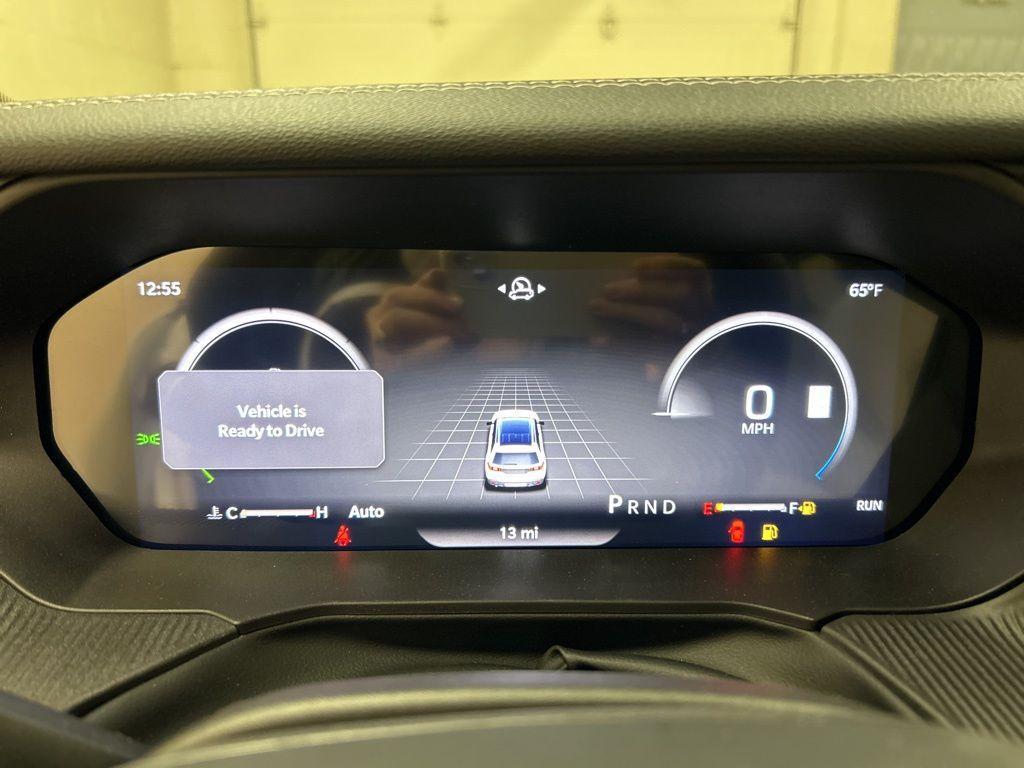 new 2026 Jeep Cherokee car, priced at $43,433