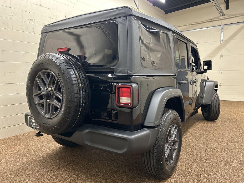 new 2026 Jeep Wrangler car, priced at $40,868