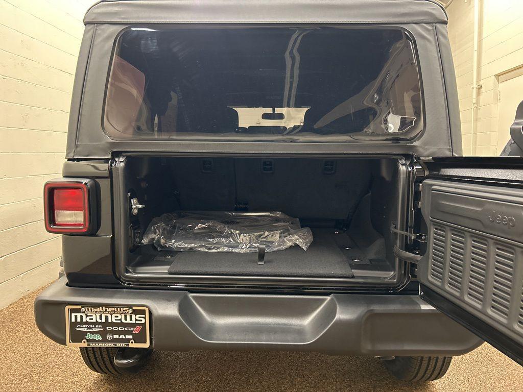 new 2026 Jeep Wrangler car, priced at $40,868