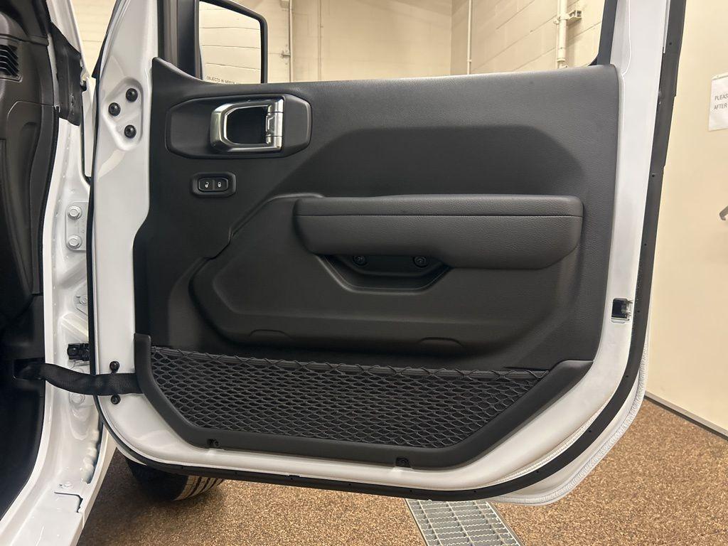 new 2026 Jeep Wrangler car, priced at $40,214
