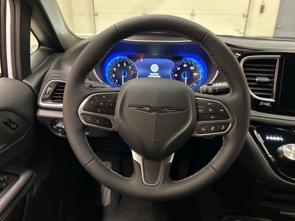 new 2026 Chrysler Pacifica car, priced at $40,389
