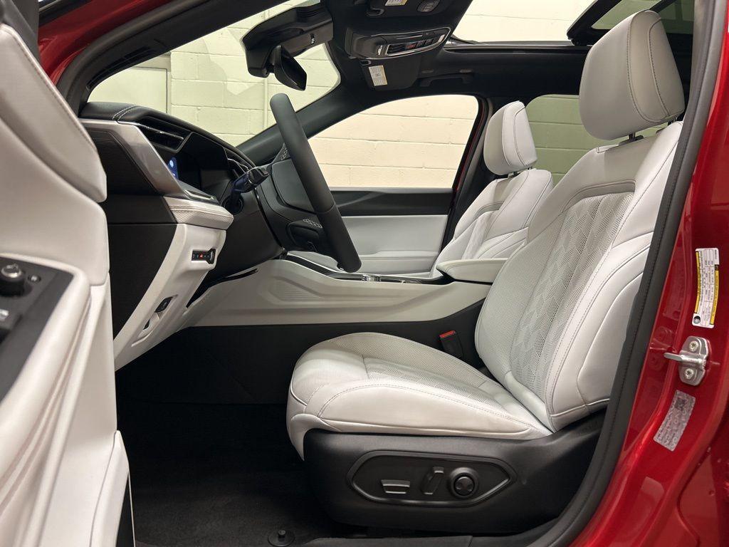 new 2026 Jeep Cherokee car, priced at $43,433