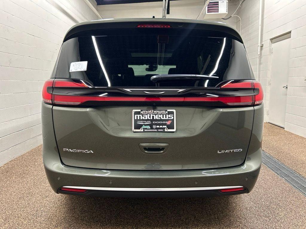 new 2027 Chrysler Pacifica car, priced at $48,708