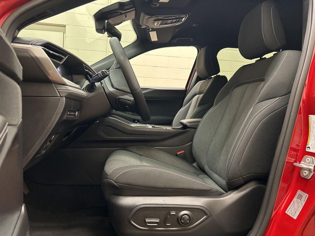 new 2026 Jeep Cherokee car, priced at $38,533