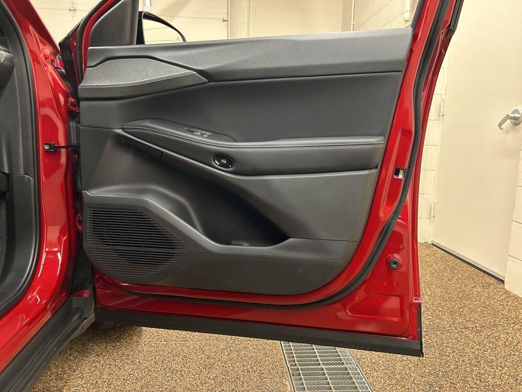 new 2026 Jeep Cherokee car, priced at $38,533