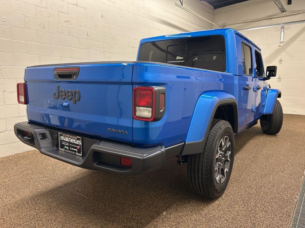 new 2026 Jeep Gladiator car, priced at $47,914