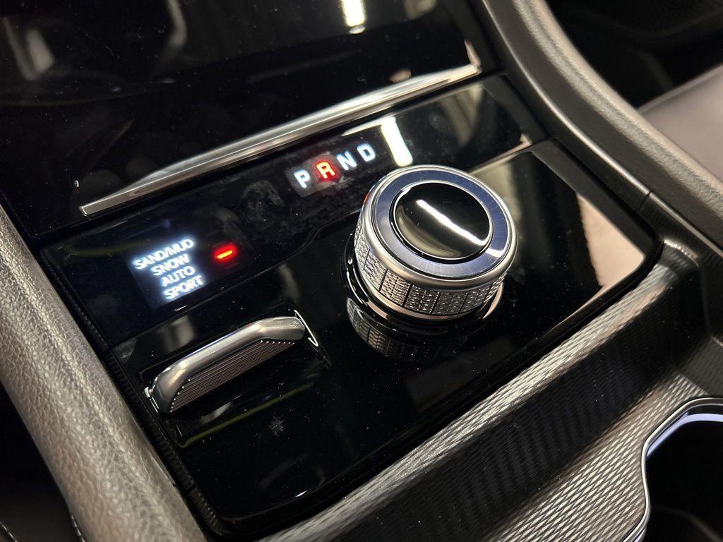new 2026 Jeep Grand Cherokee car, priced at $50,651