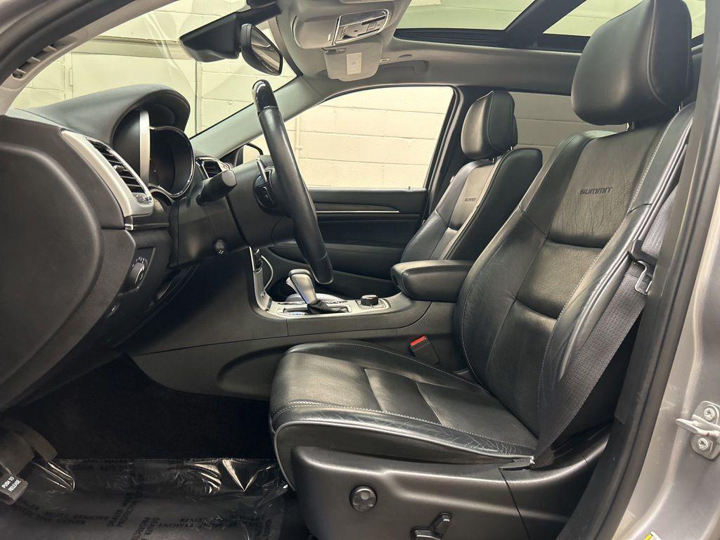used 2019 Jeep Grand Cherokee car, priced at $23,102