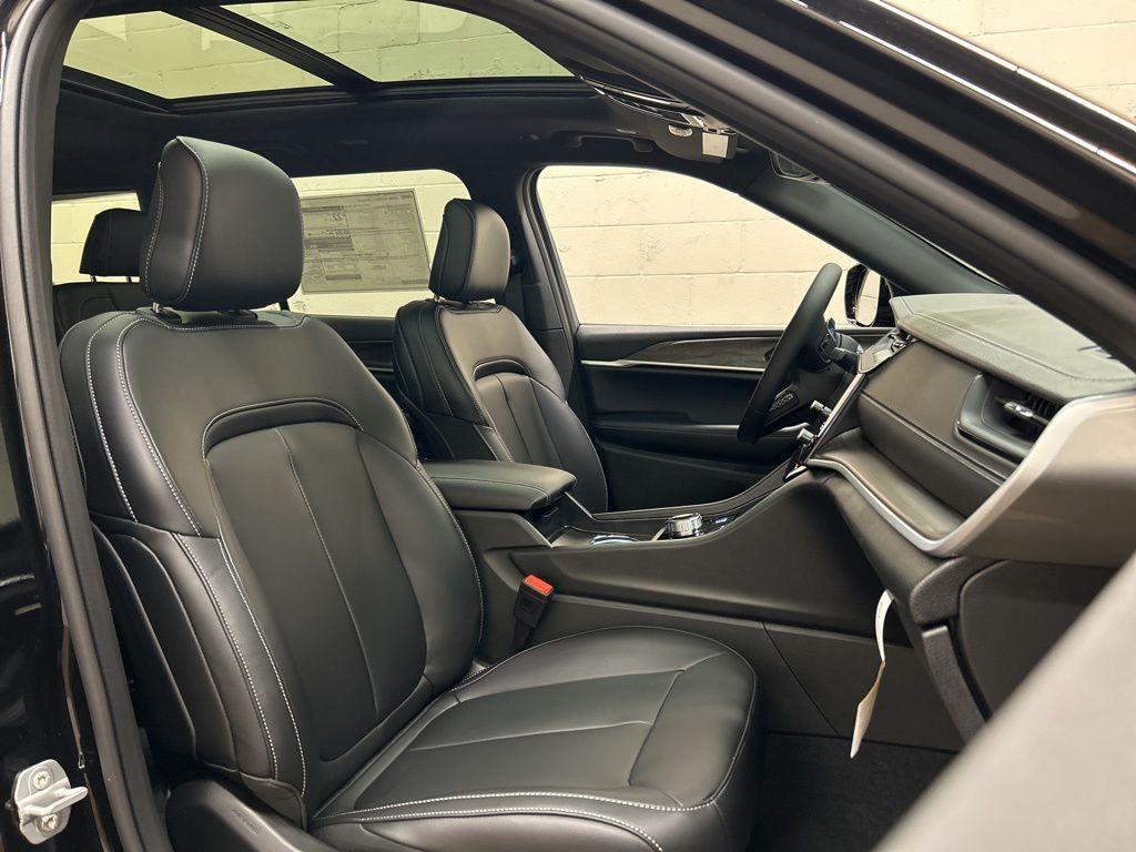 new 2026 Jeep Grand Cherokee L car, priced at $50,447