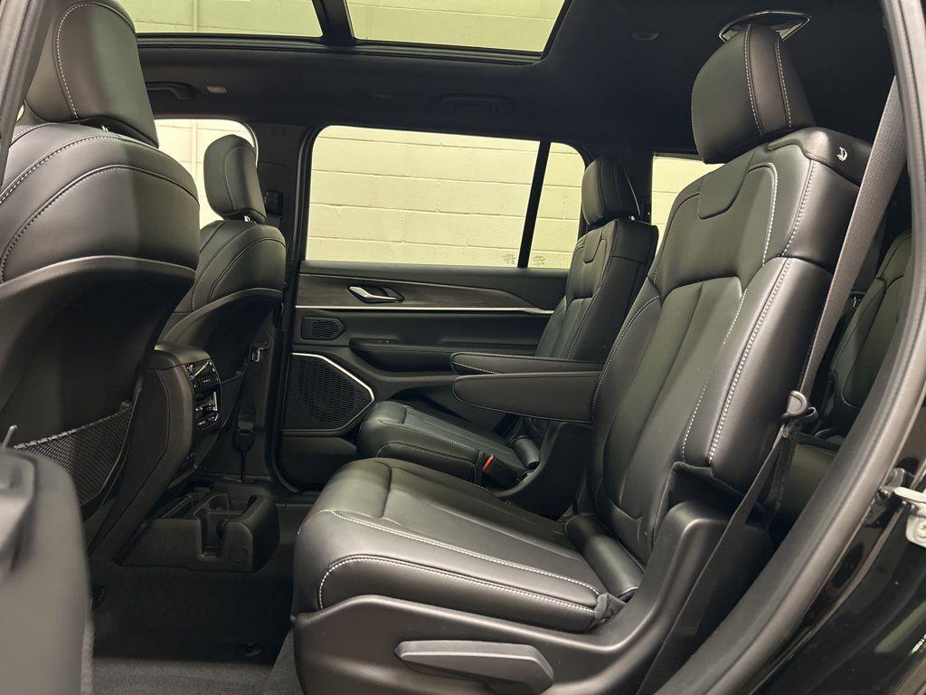 new 2026 Jeep Grand Cherokee L car, priced at $50,447