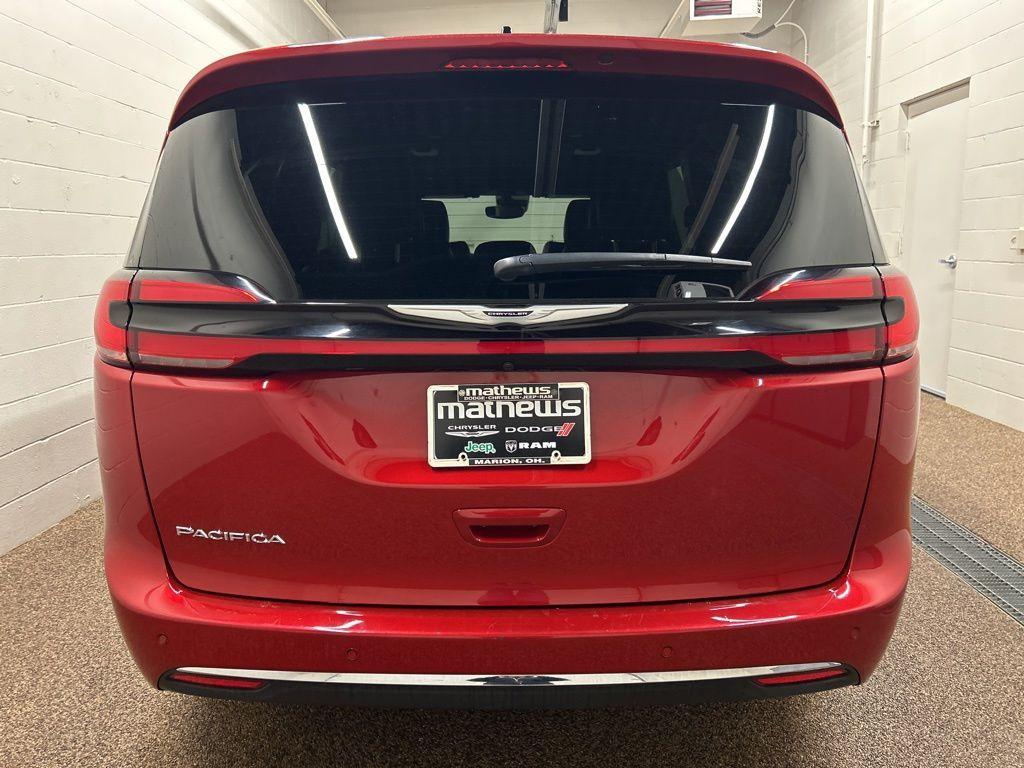 used 2025 Chrysler Pacifica car, priced at $32,000