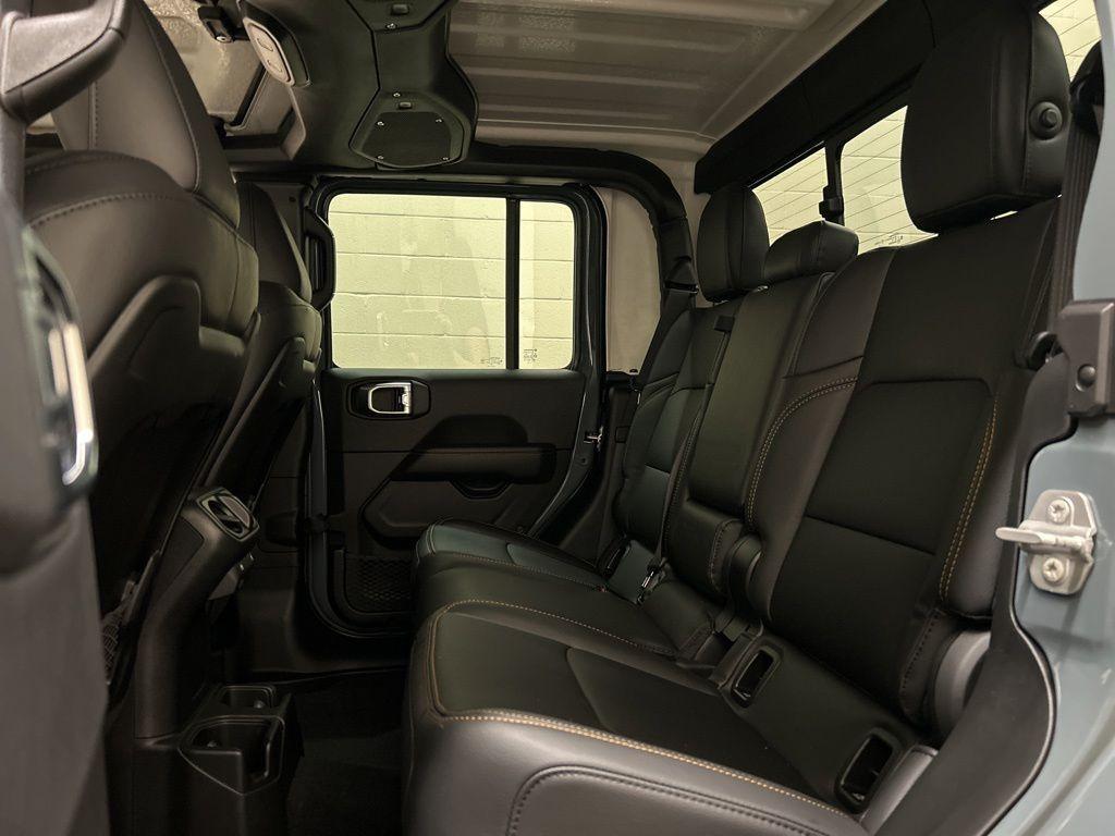 new 2026 Jeep Gladiator car, priced at $48,735