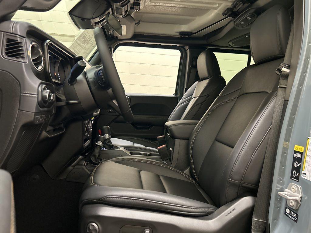 new 2026 Jeep Gladiator car, priced at $48,735
