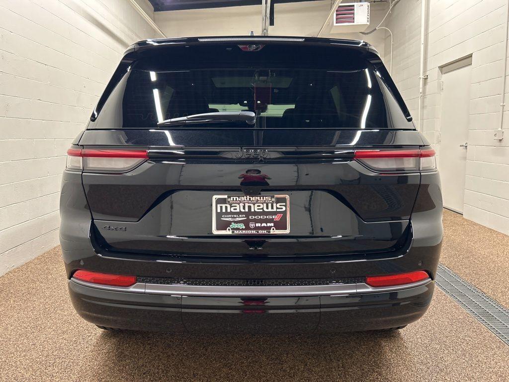 new 2026 Jeep Grand Cherokee car, priced at $51,187