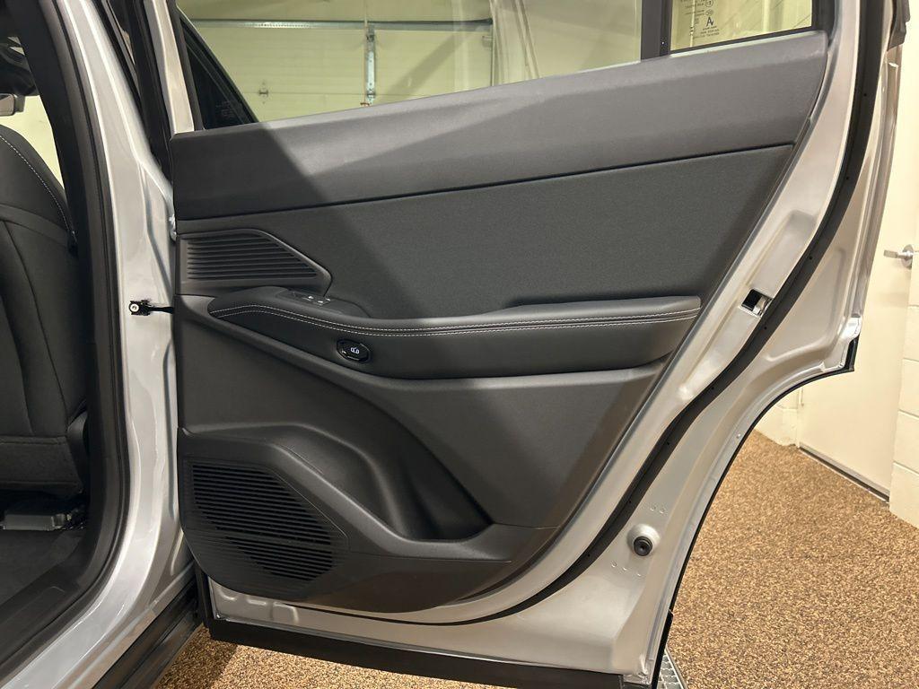 new 2026 Jeep Cherokee car, priced at $37,600
